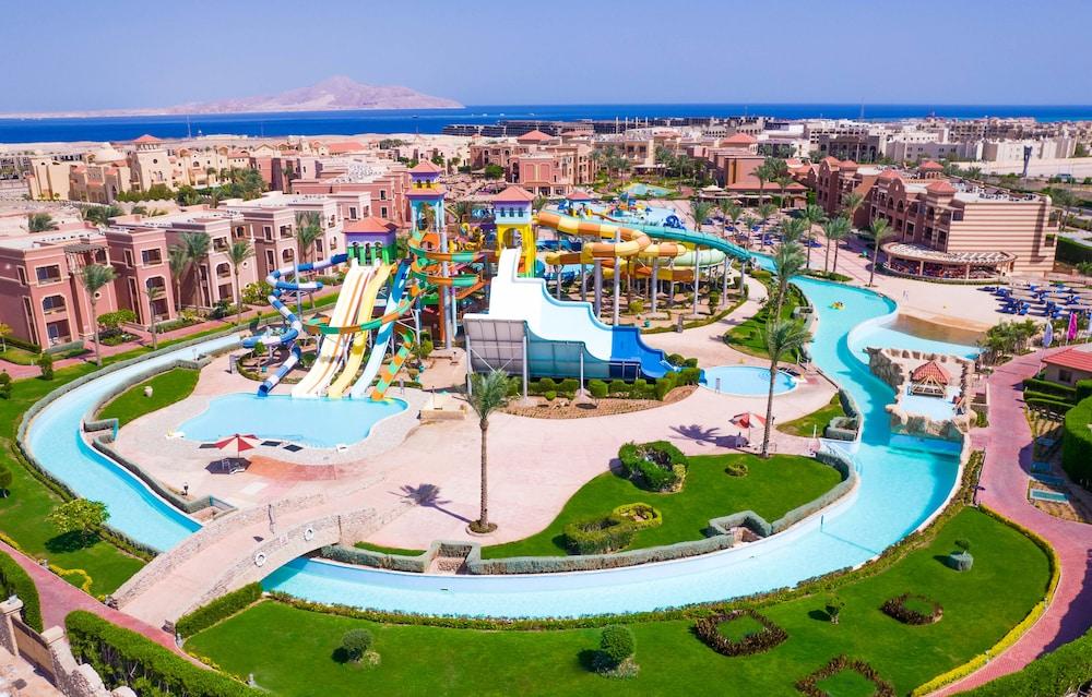 Complex Charmillion Club Aquapark 5*