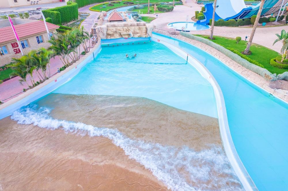 Charmillion Club Aquapark Курортный комплекс